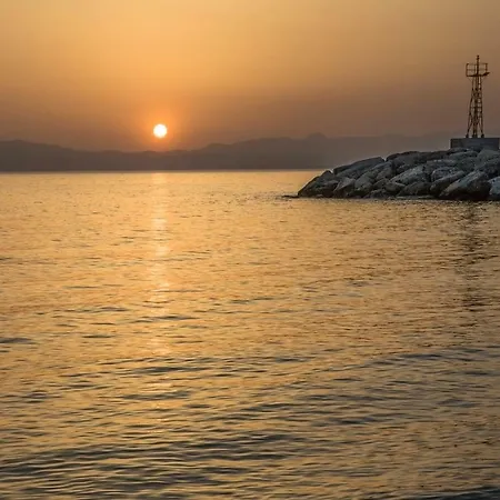 Remezzo Holiday home Akrogiali